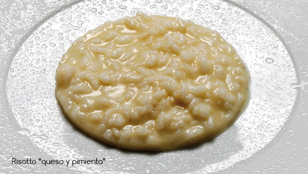 Risotto "queso y pimienta"