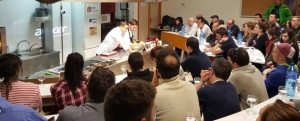 Imagen de Los Talleres de Gastronomía de Huesca arrancan por todo lo alto con Diego Gallegos