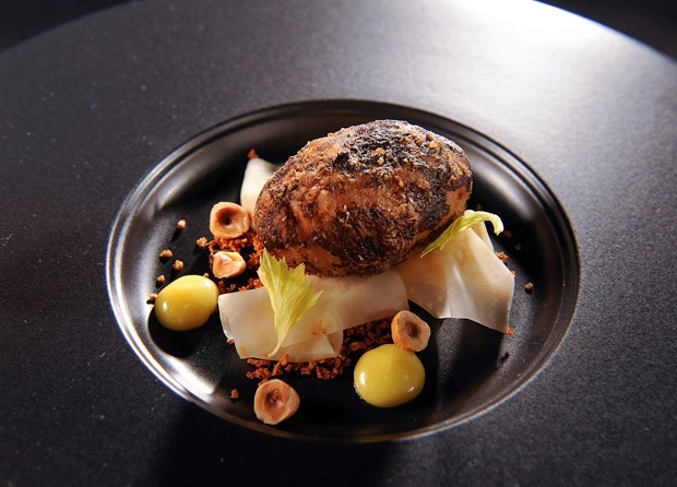 Apio nabo, cebada, heno y avellana, receta ganadora del Young Chef 2015