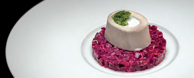Tartar de remolacha, jocoque y algas de Édgar Núñez Tartar de remolacha, jocoque y algas de Édgar Núñez