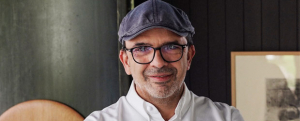 Imagen de Jesús Sánchez reconocido por Hostelería de España con el Premio Cocinero-Empresario 2022