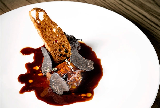 Riñón de ternera lechal asado, de Oriol Rovira Riñón de ternera lechal asado, de Oriol Rovira