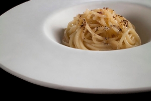 Imagen de Espaguetis al queso y whisky, de Enrico Crippa
